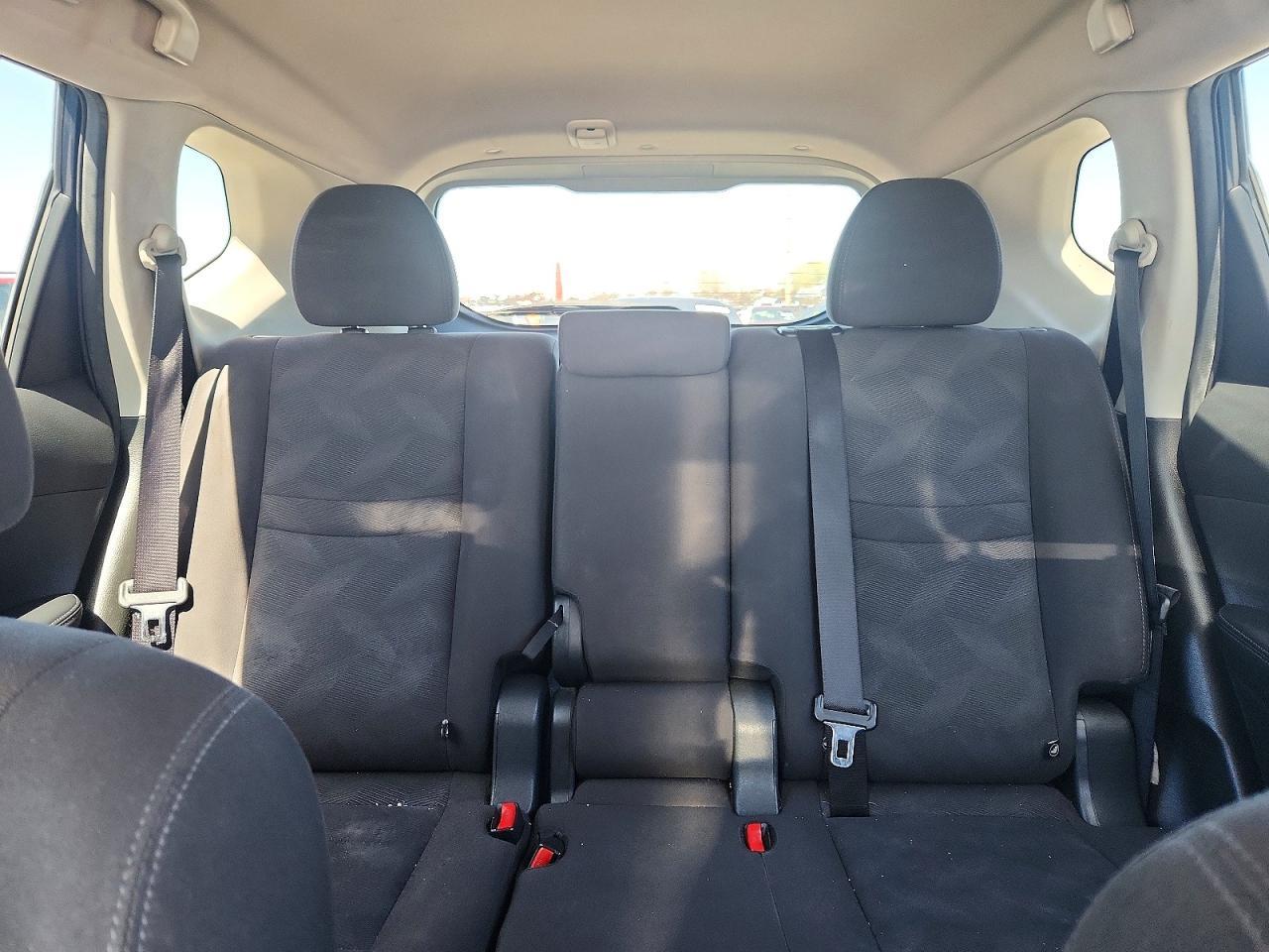2016 NISSAN ROGUE