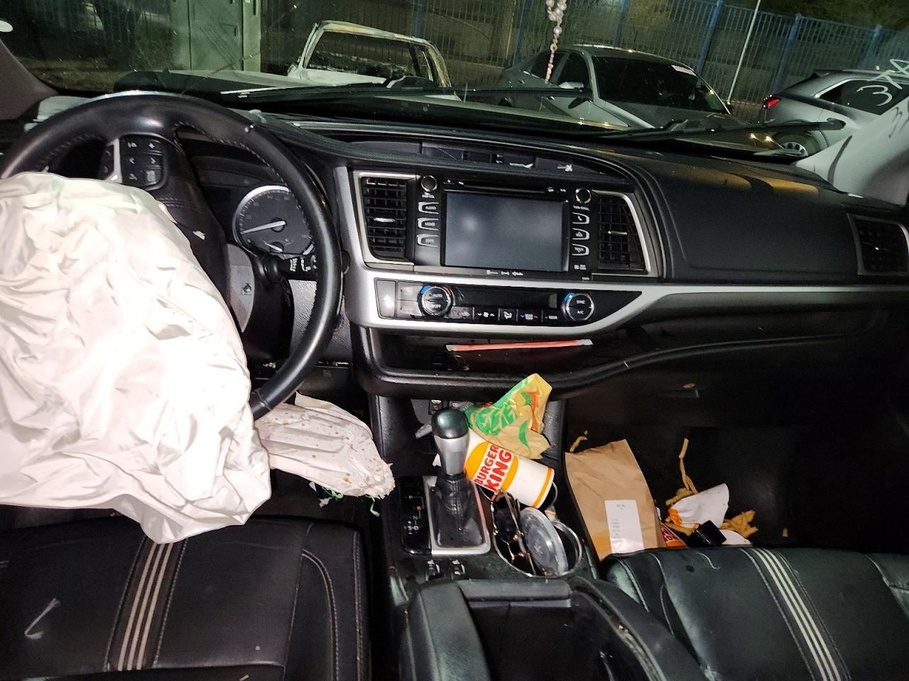 2018 TOYOTA HIGHLANDER