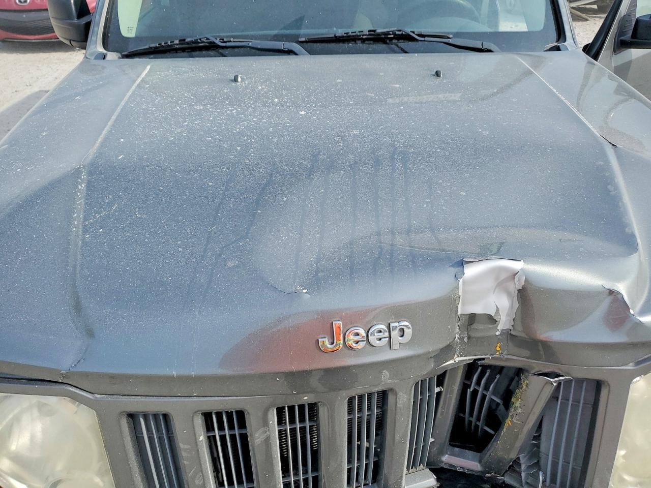 2012 JEEP Liberty