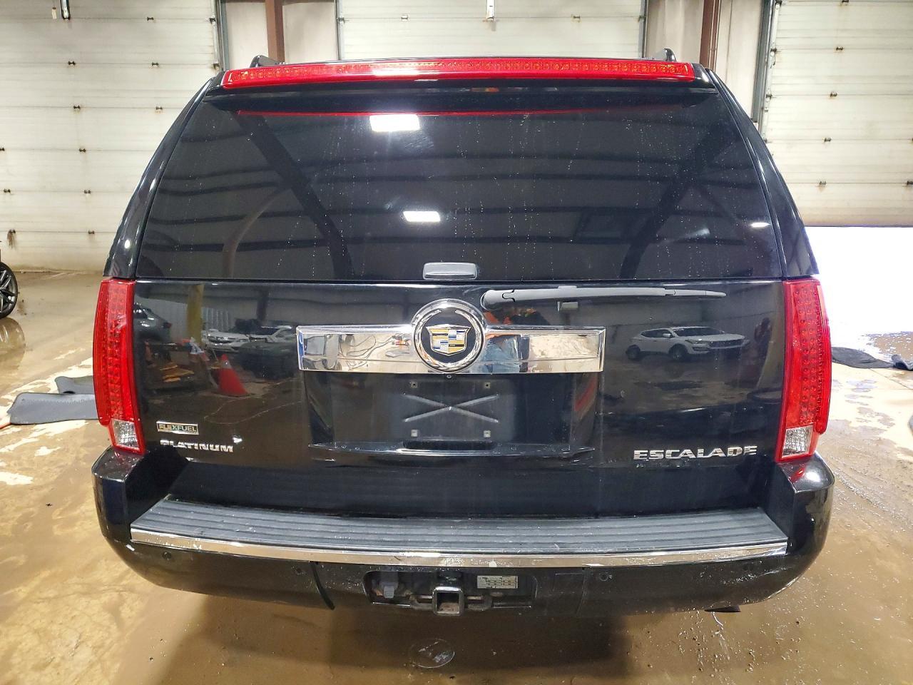 2012 CADILLAC Escalade ESV