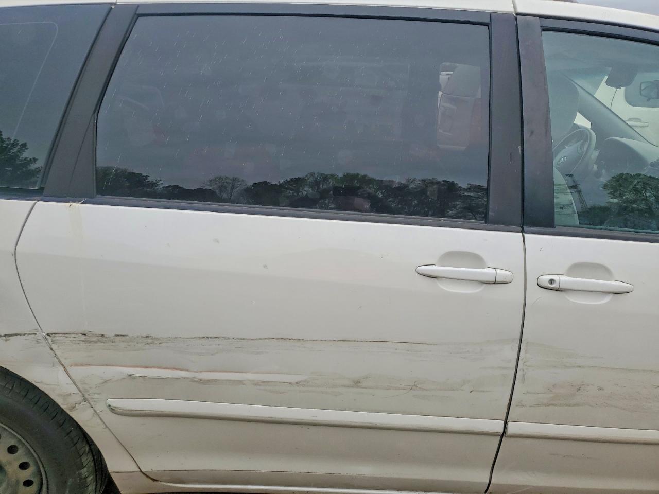 2006 TOYOTA SIENNA