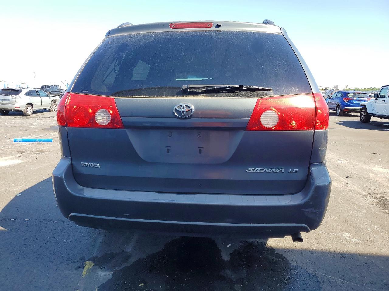 2008 TOYOTA SIENNA