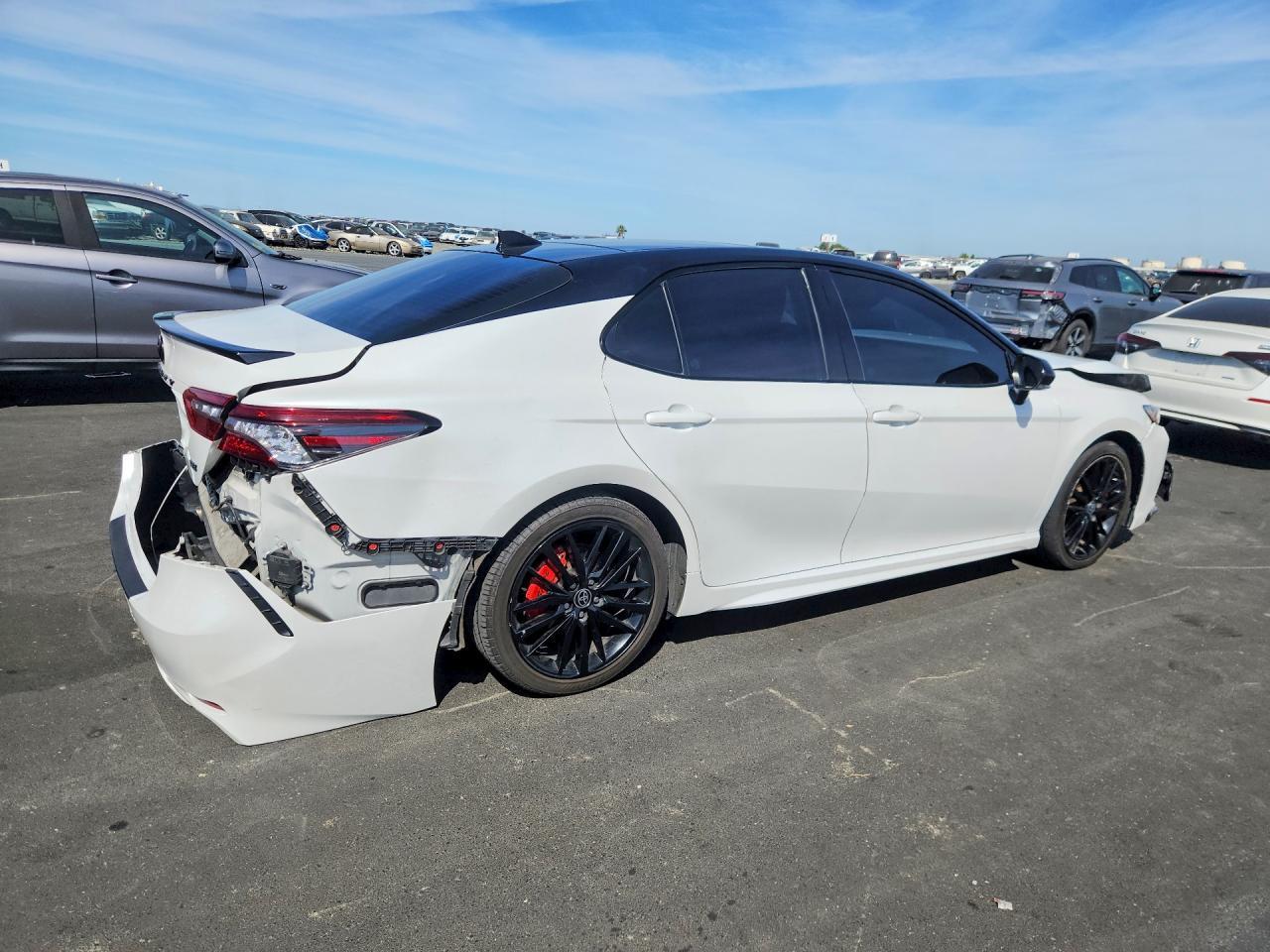 2023 TOYOTA CAMRY