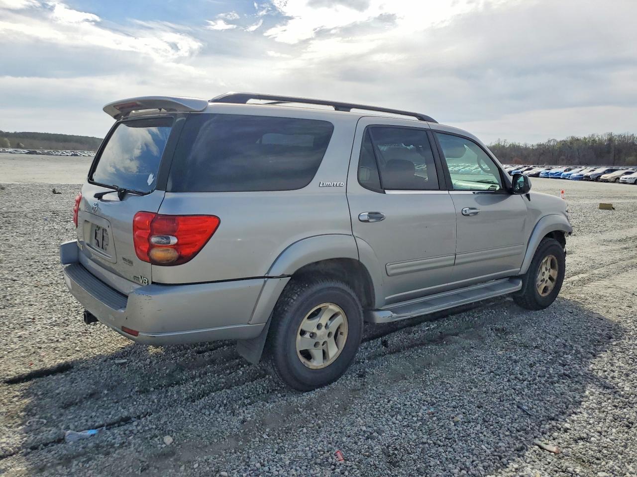2001 TOYOTA Sequoia