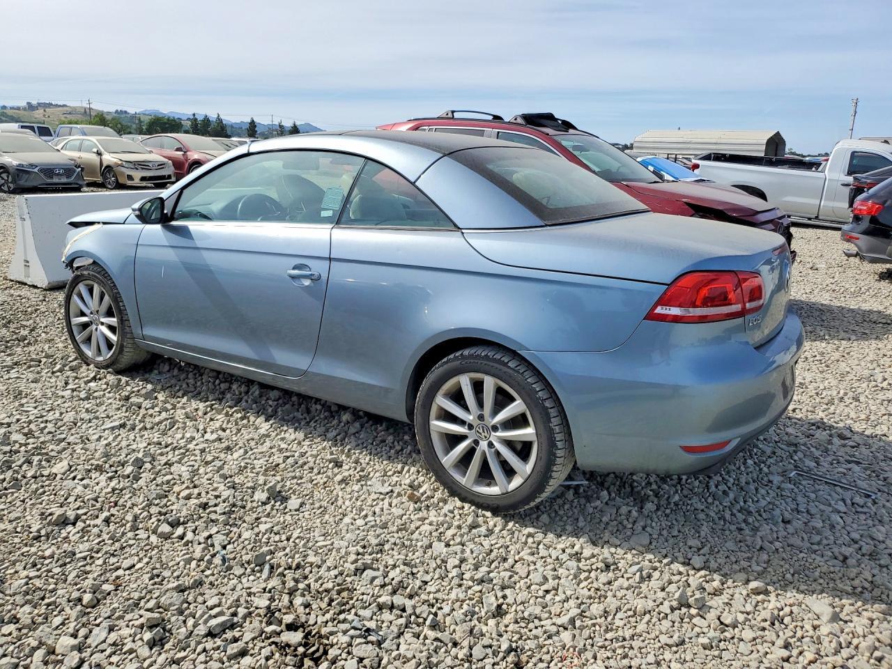 2013 VOLKSWAGEN EOS