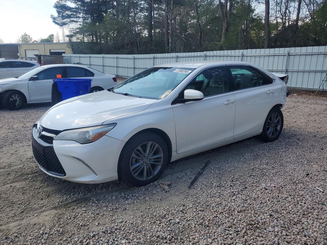 2017 TOYOTA CAMRY