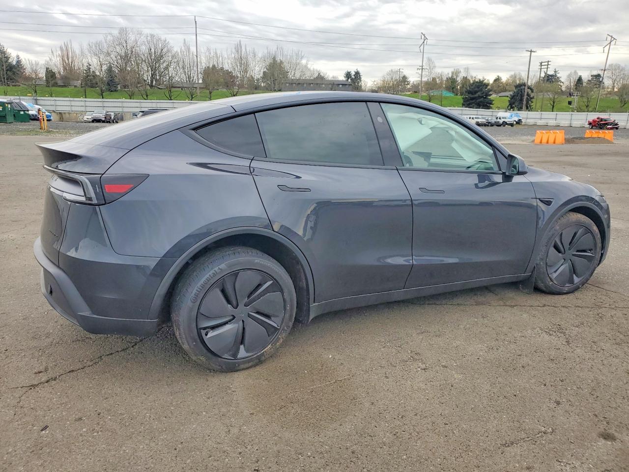 2026 TESLA MODEL Y