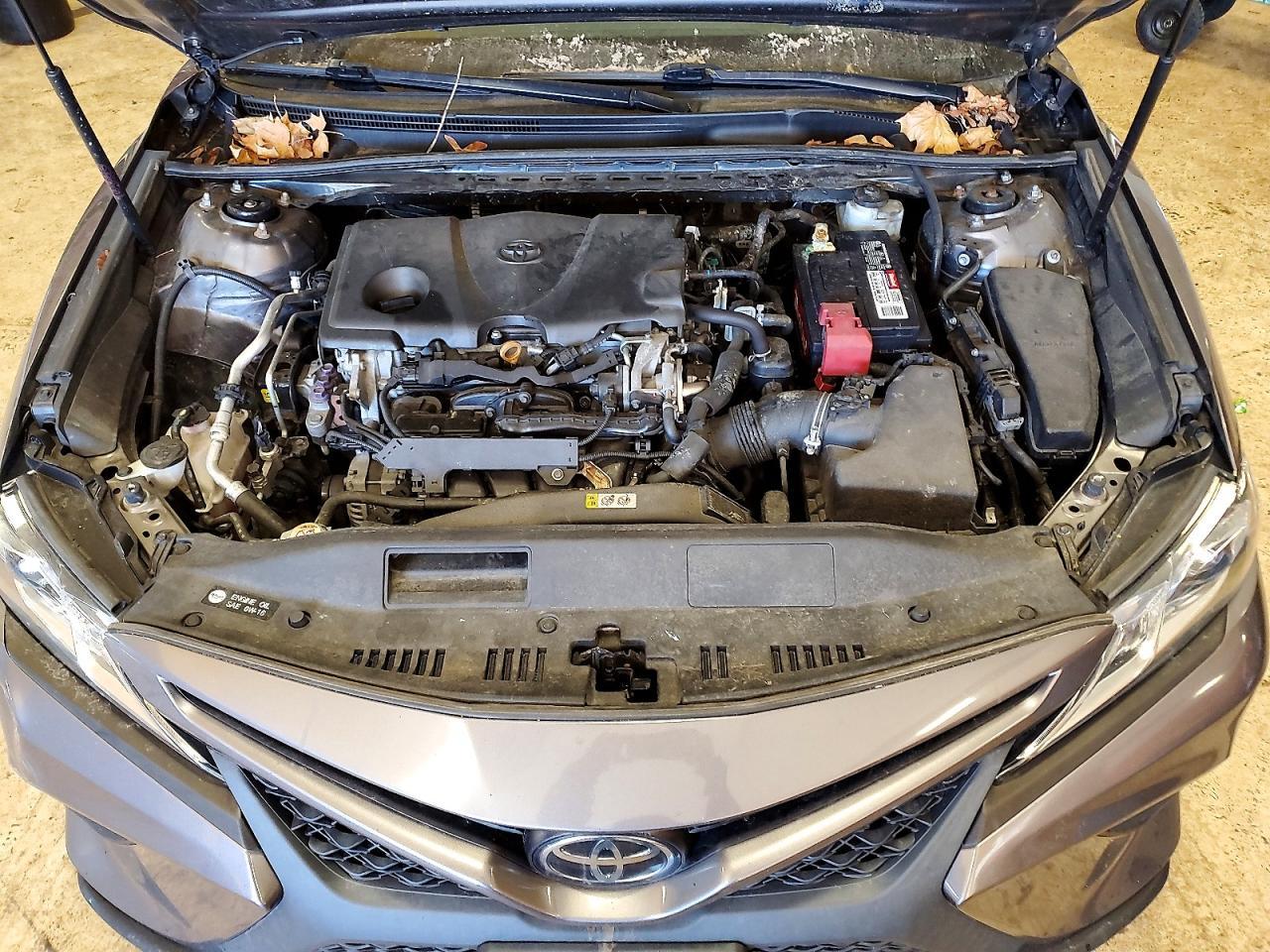 2018 TOYOTA CAMRY
