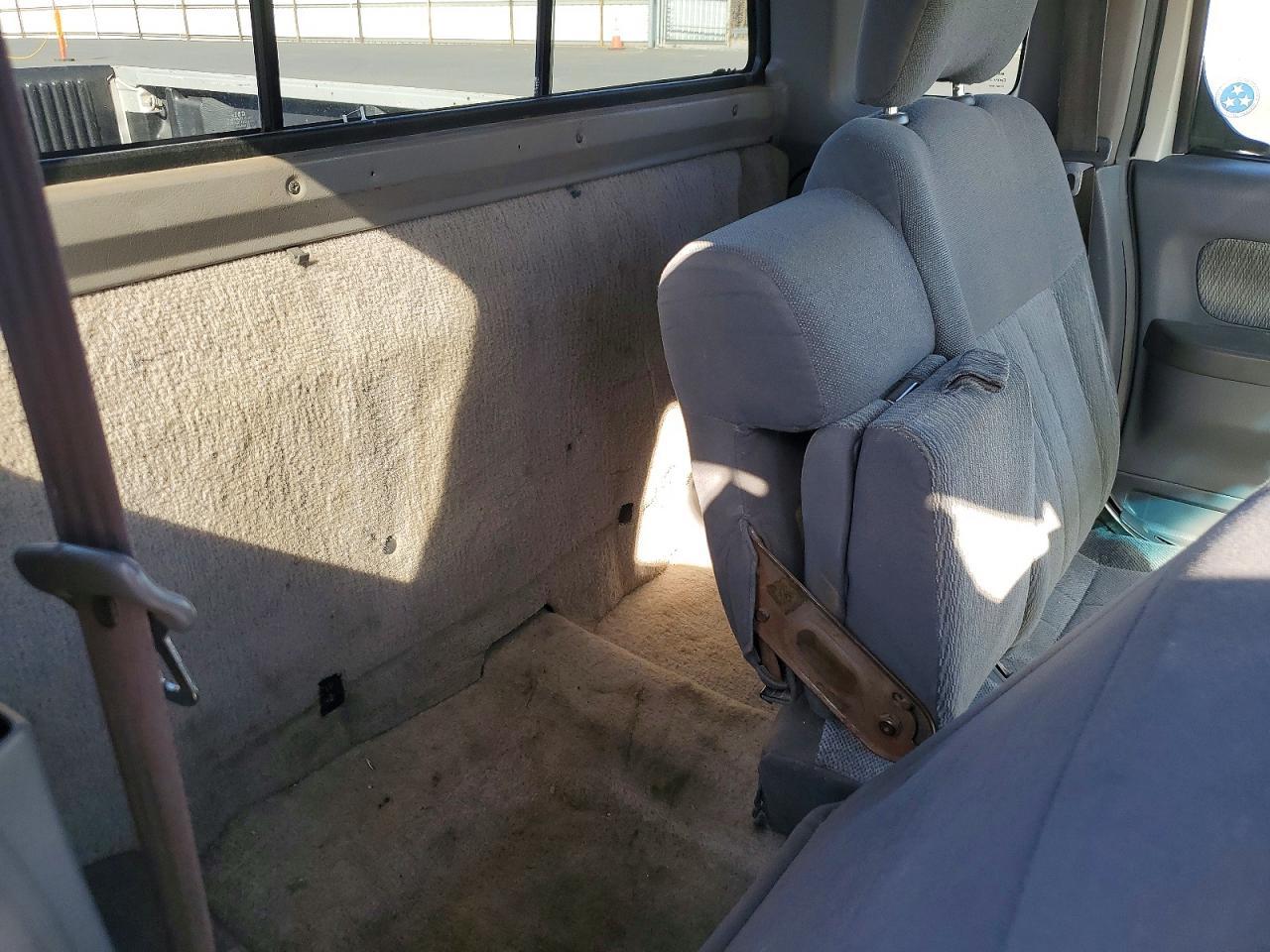 1999 NISSAN Frontier