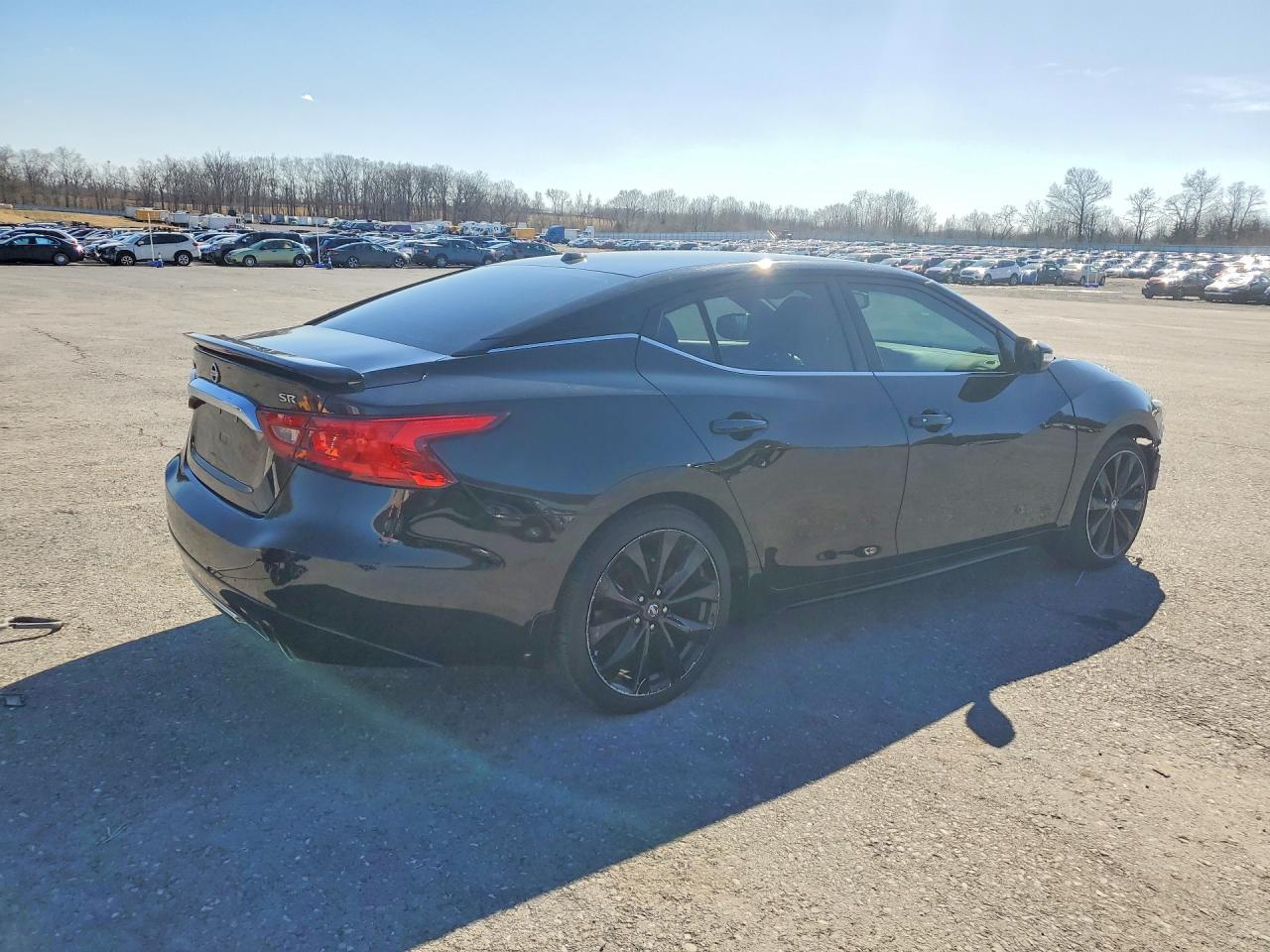 2017 NISSAN Maxima