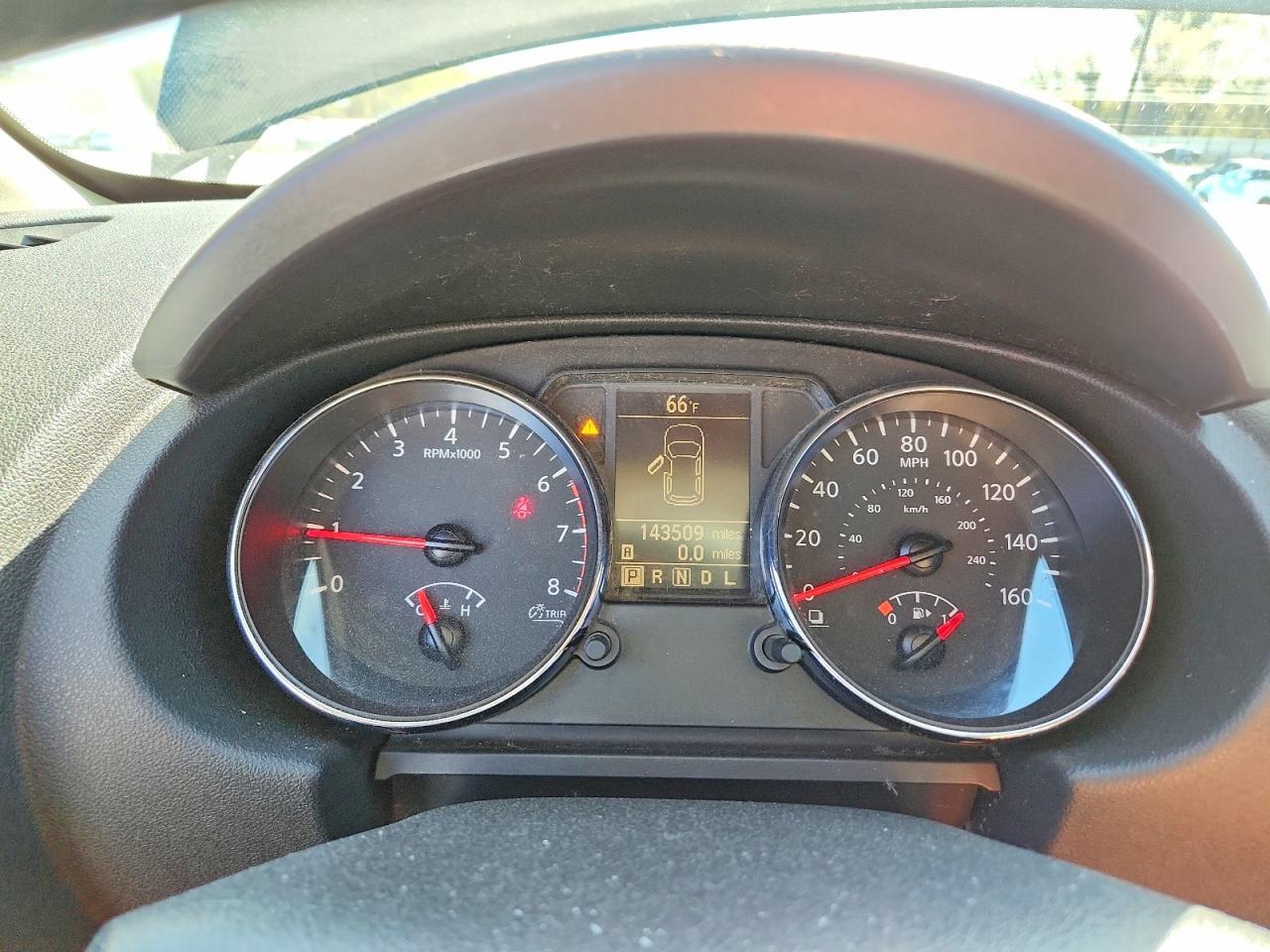 2014 NISSAN ROGUE
