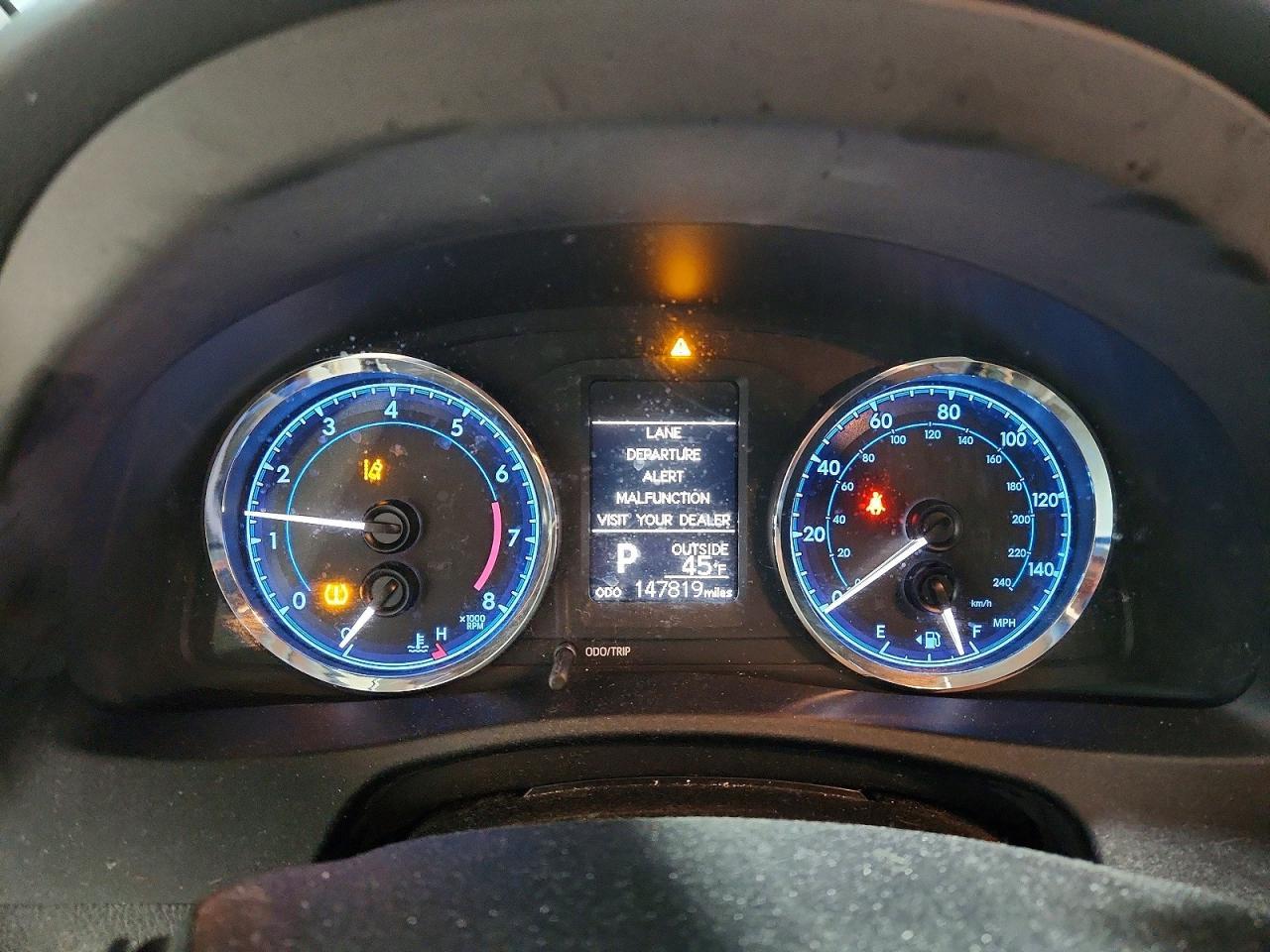 2017 TOYOTA COROLLA