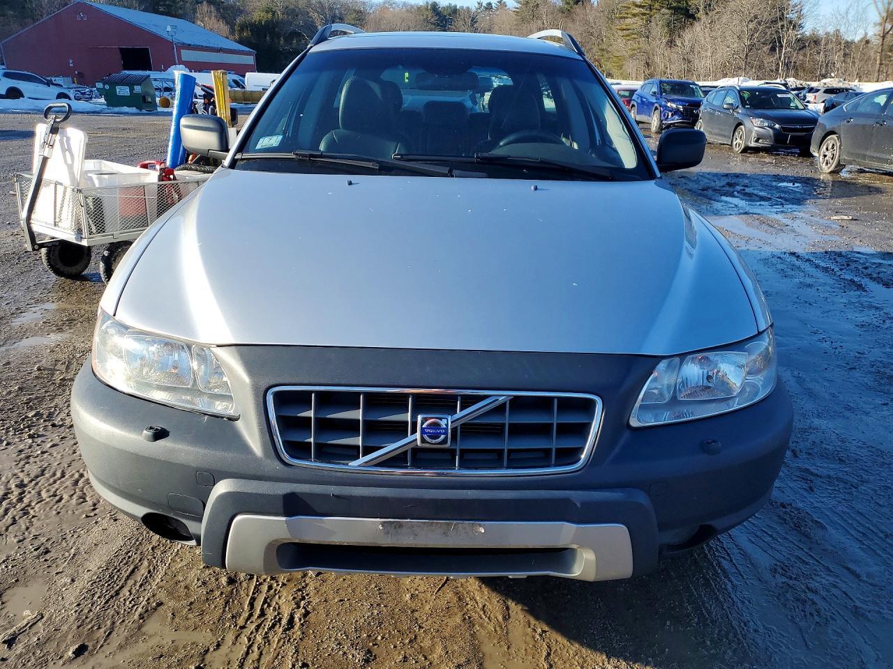 2006 VOLVO XC70