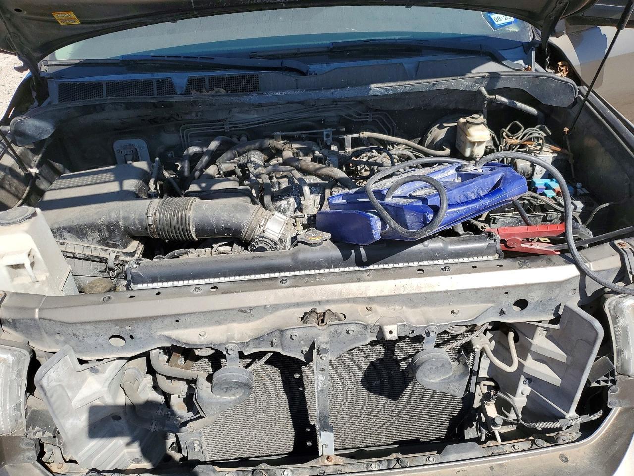 2011 TOYOTA TUNDRA