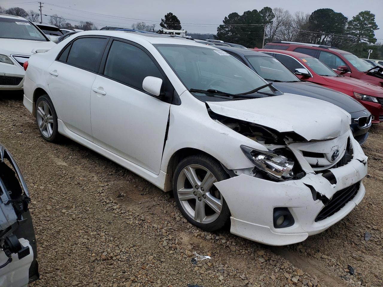 2013 TOYOTA COROLLA