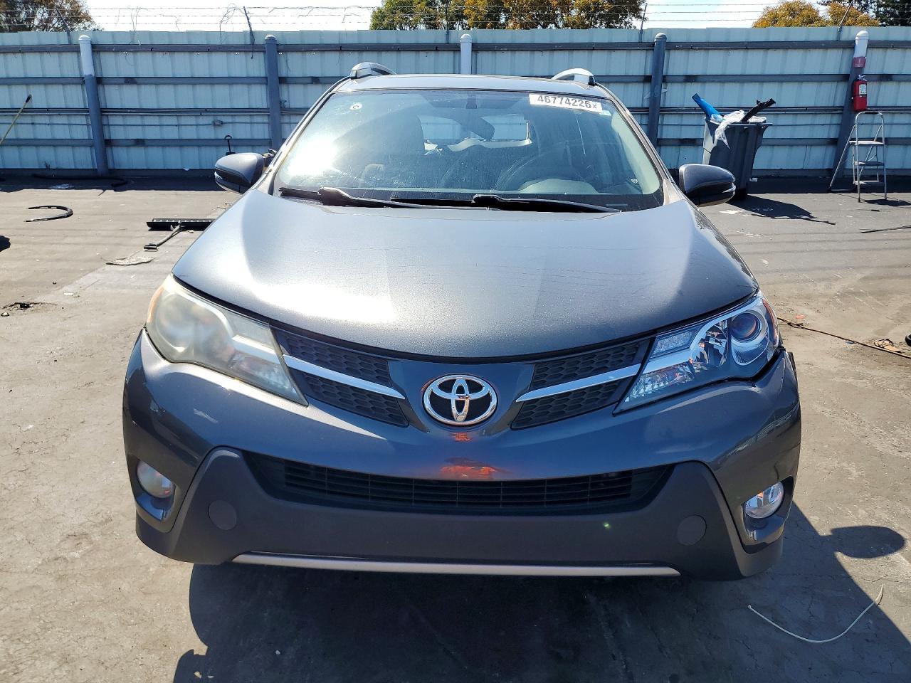 2015 TOYOTA RAV4