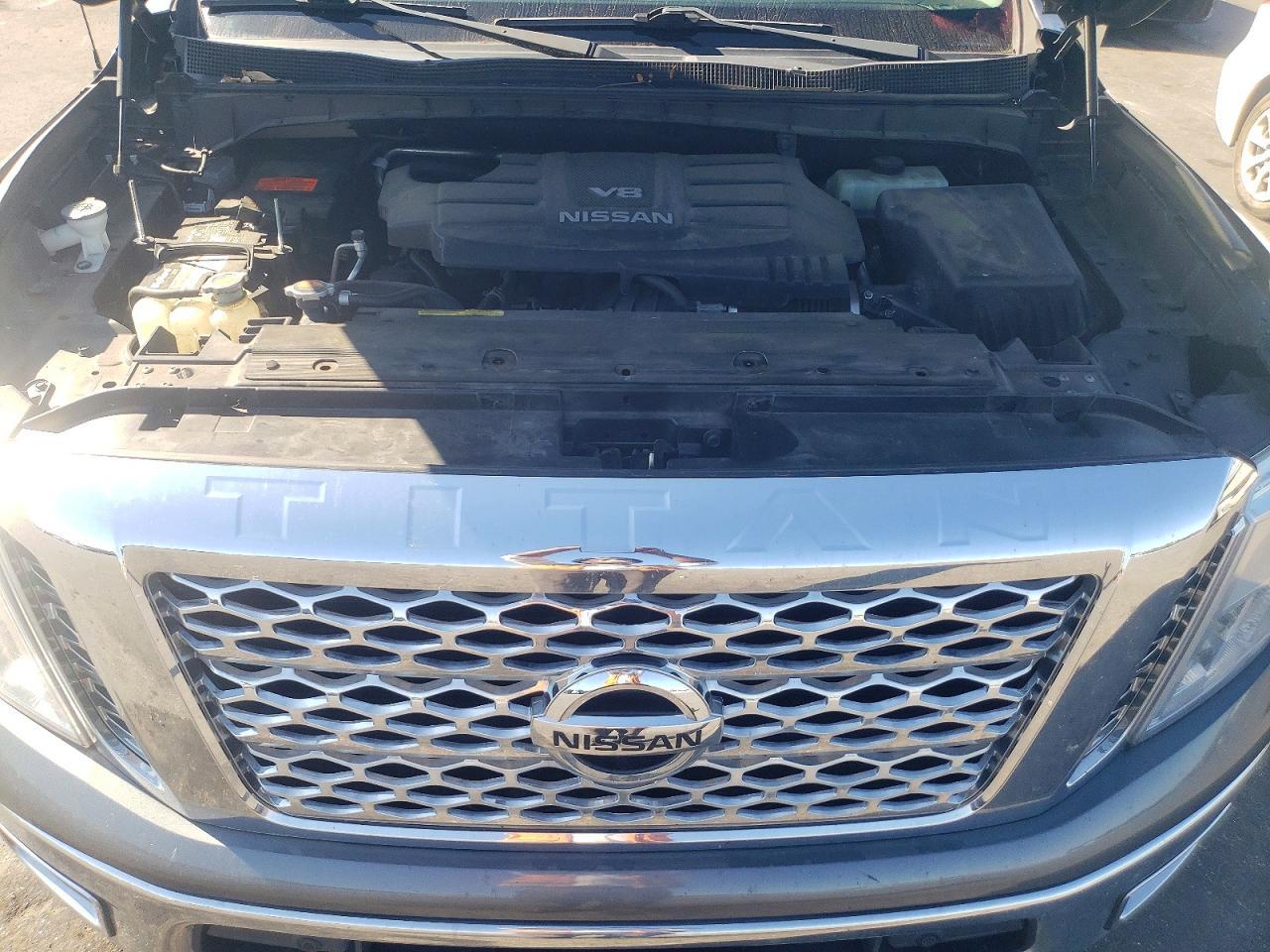 2017 NISSAN Titan