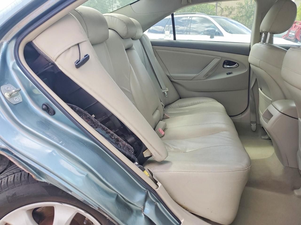 2011 TOYOTA CAMRY