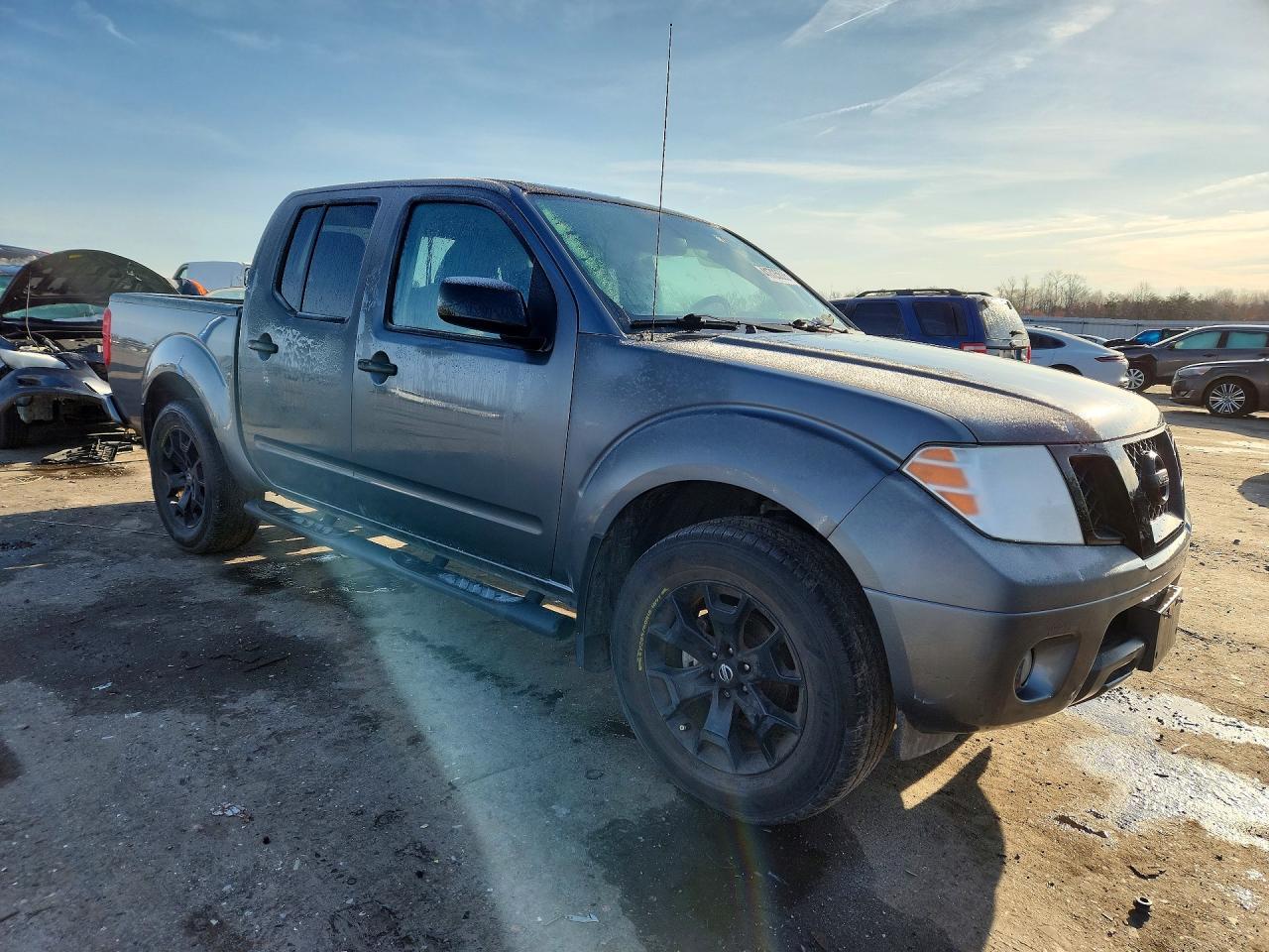 2021 NISSAN Frontier