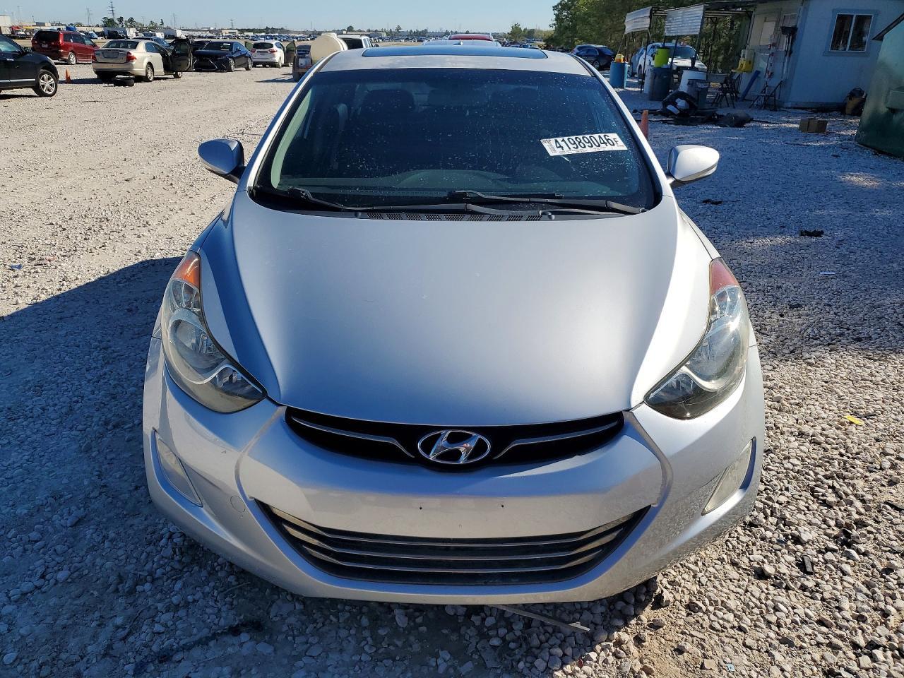 2012 HYUNDAI ELANTRA