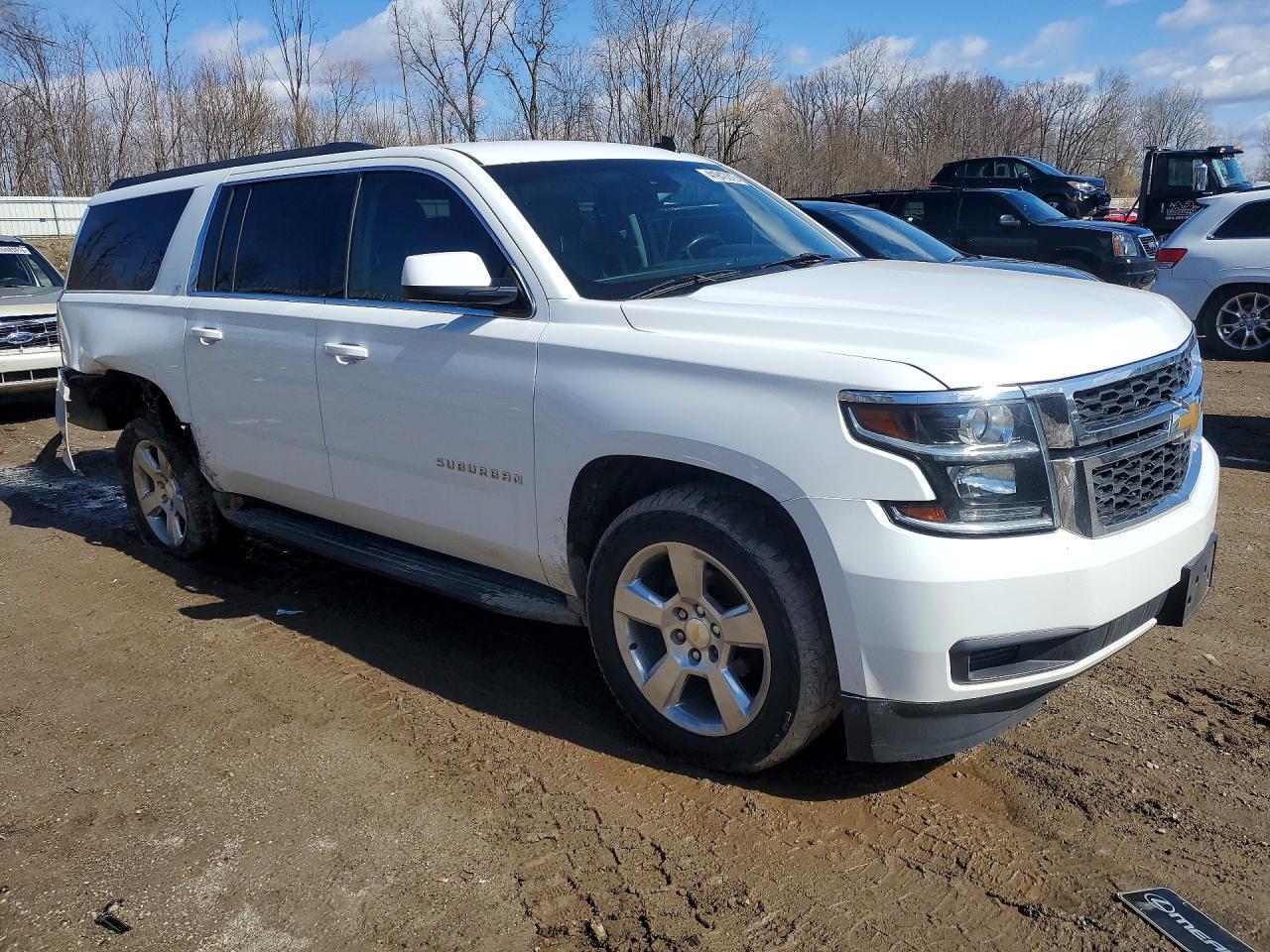 2015 CHEVROLET Suburban