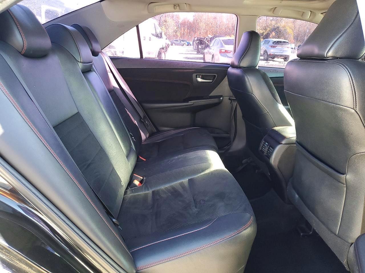 2016 TOYOTA CAMRY
