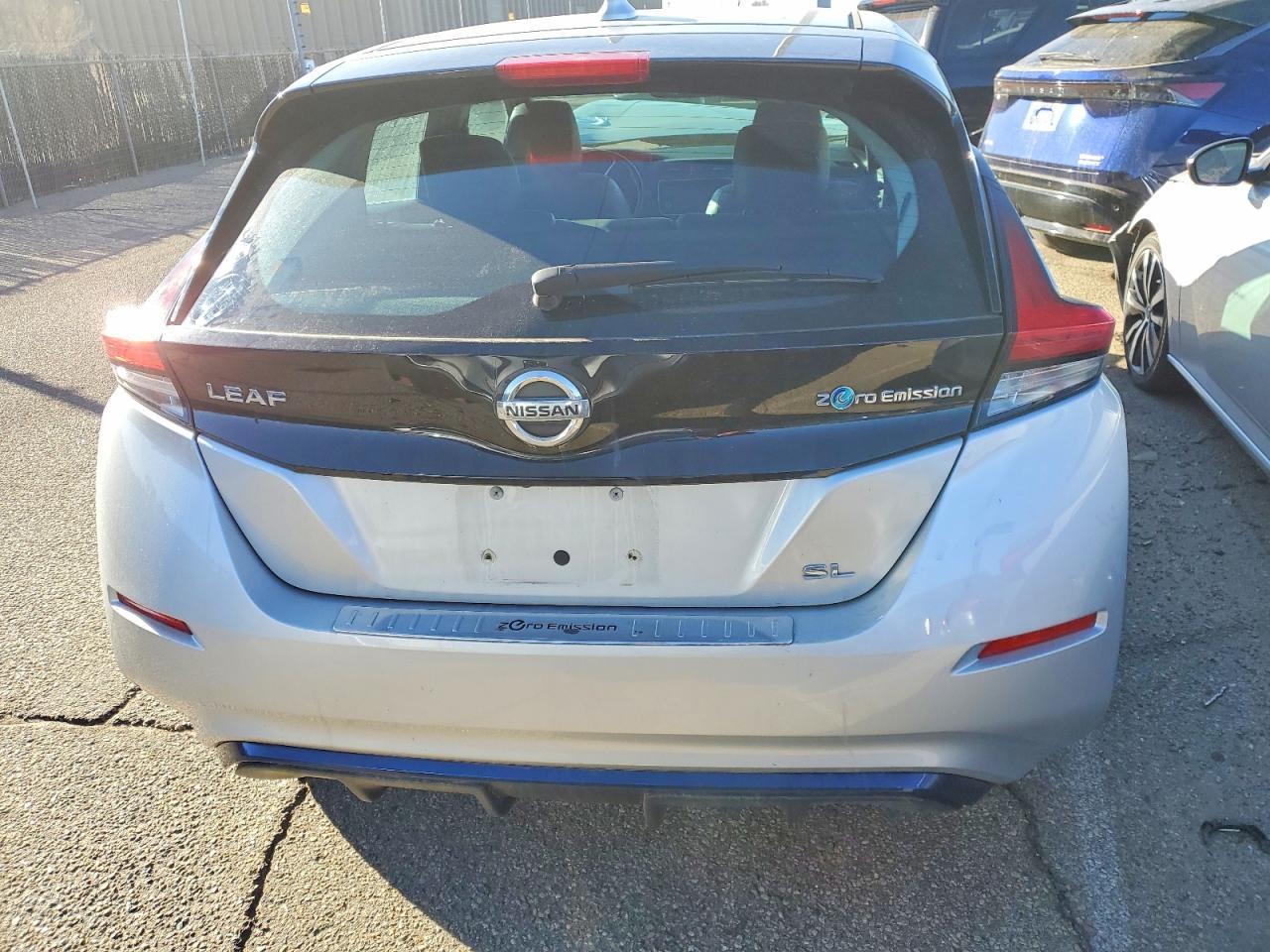 2018 NISSAN LEAF