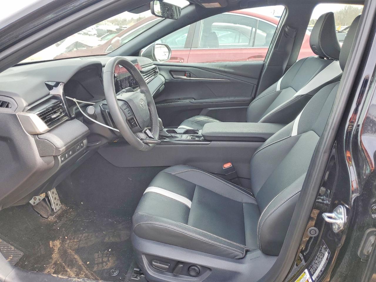 2025 TOYOTA CAMRY