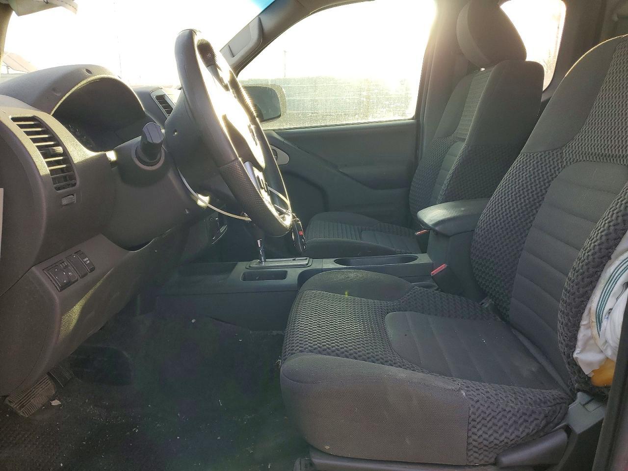 2017 NISSAN Frontier