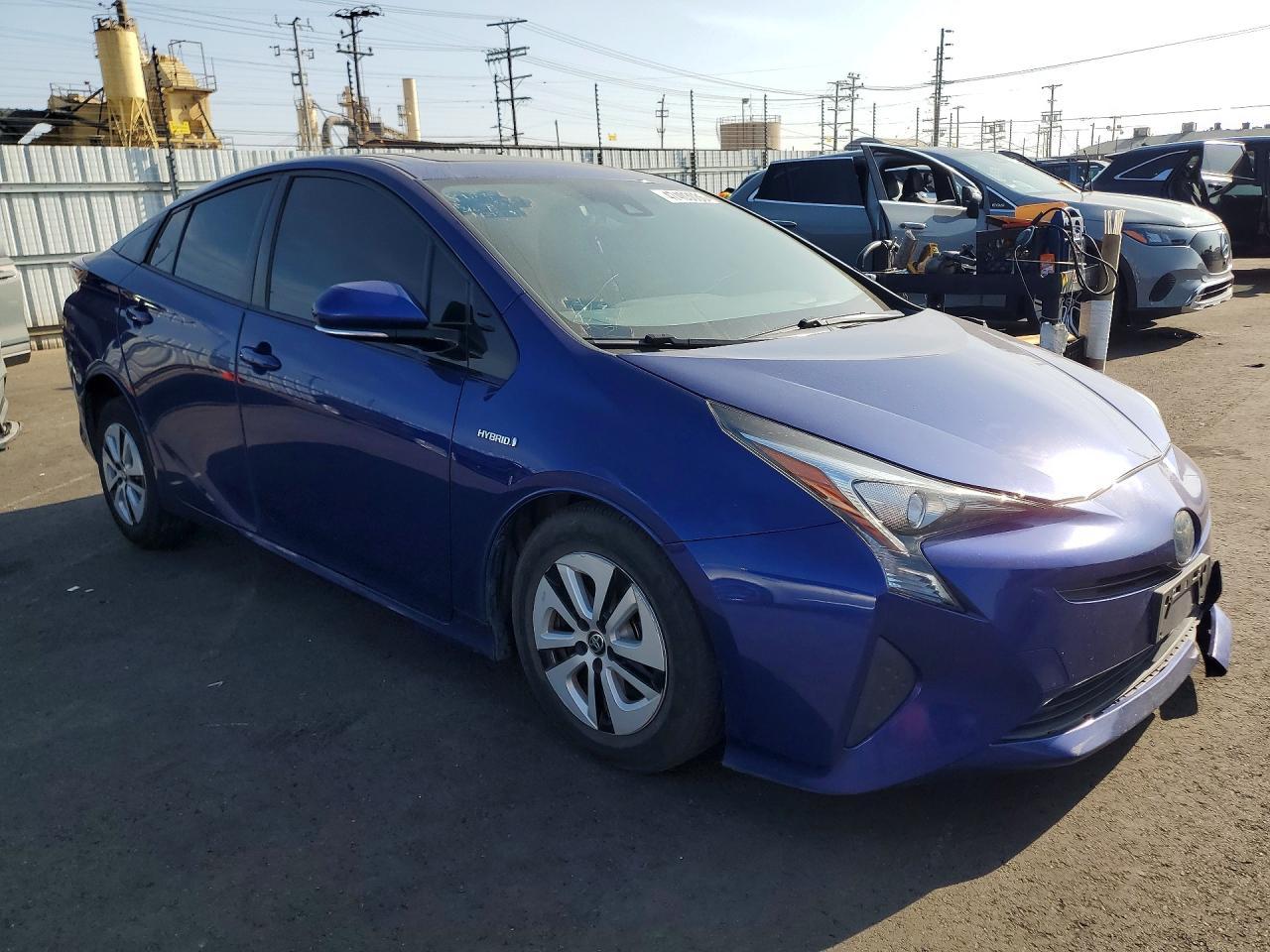 2016 TOYOTA PRIUS