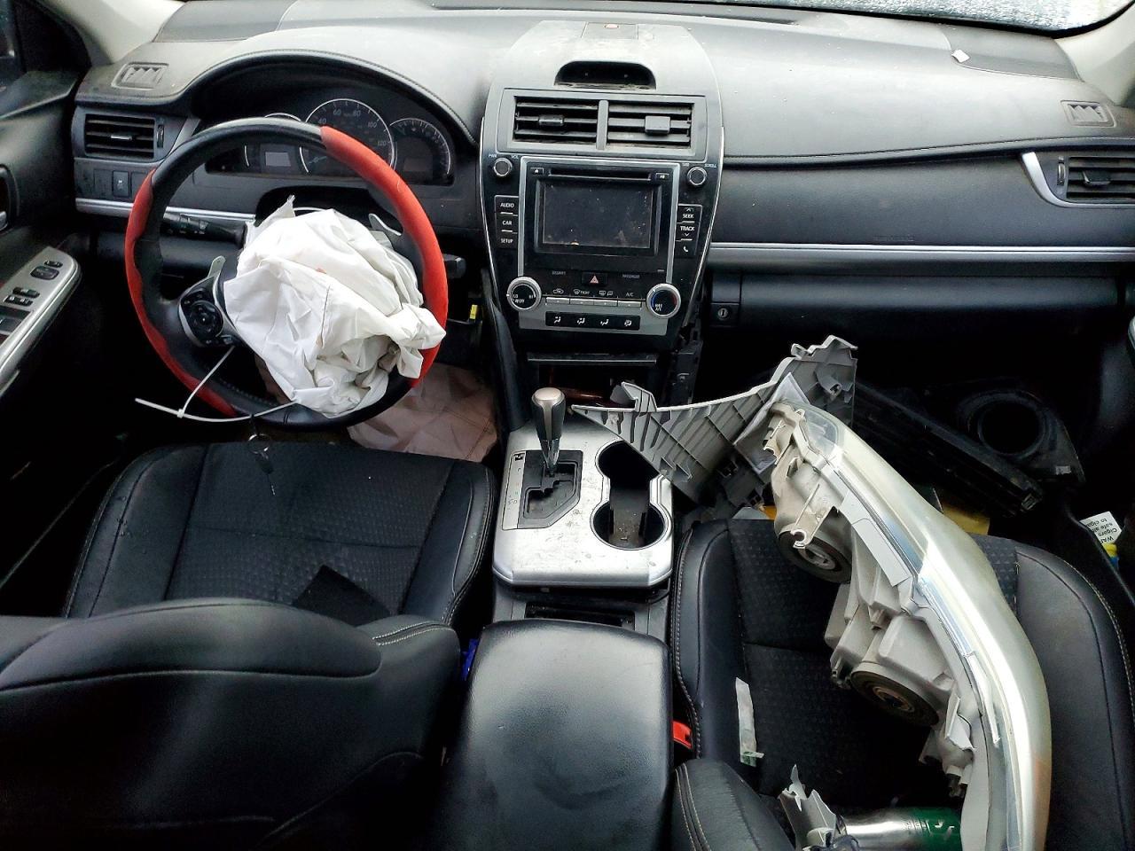 2014 TOYOTA CAMRY