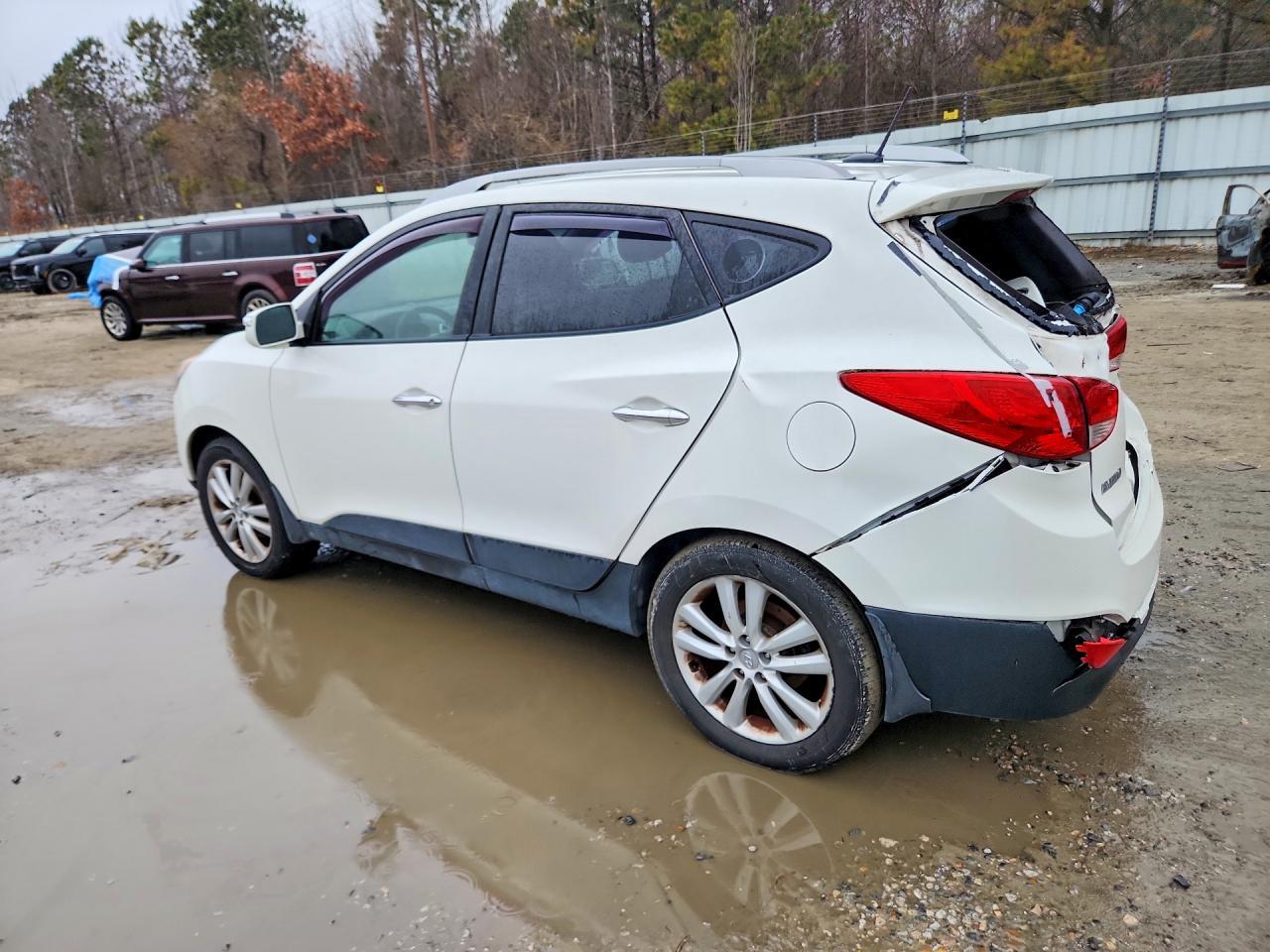 2011 HYUNDAI TUCSON