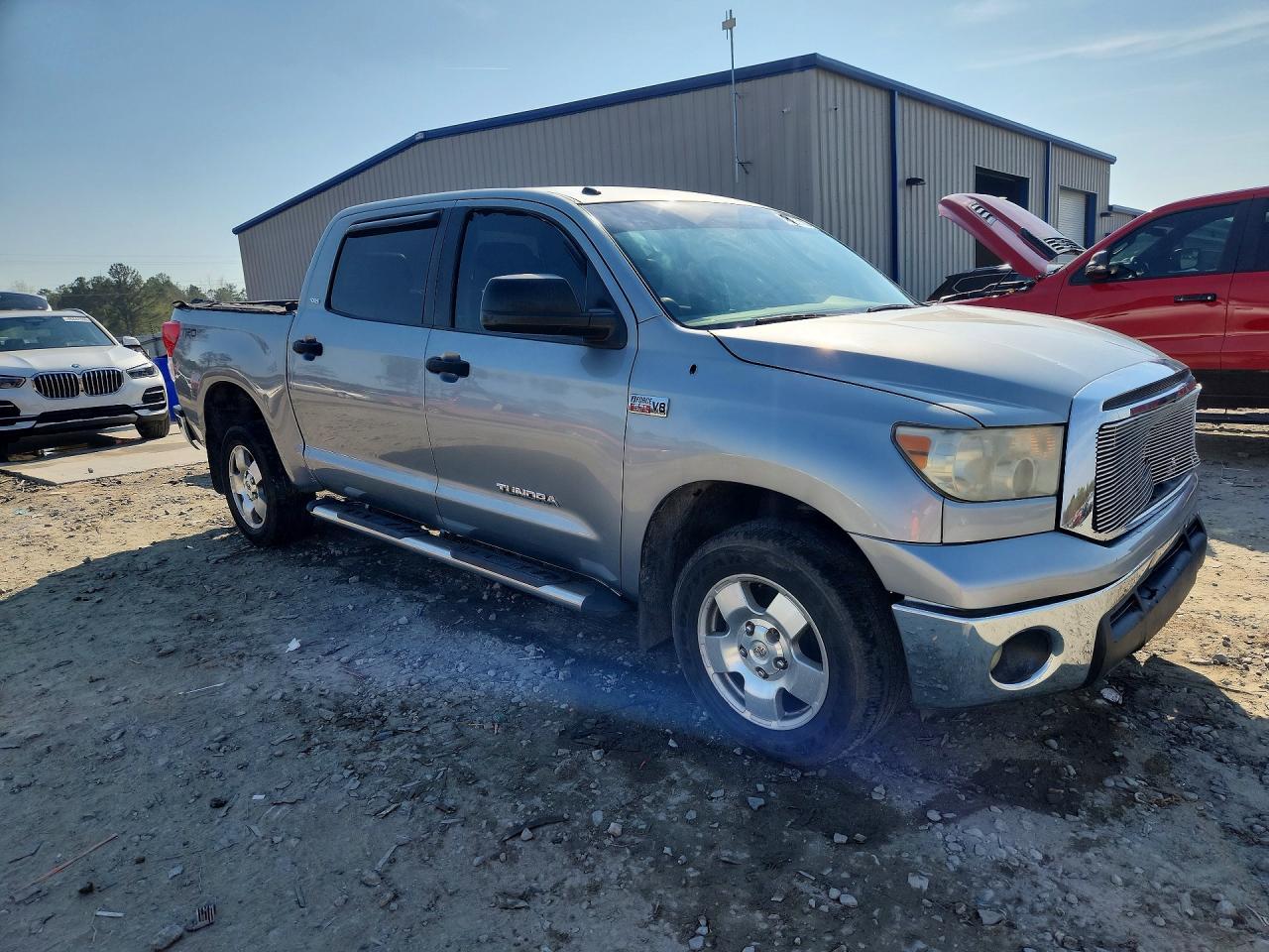 2011 TOYOTA TUNDRA
