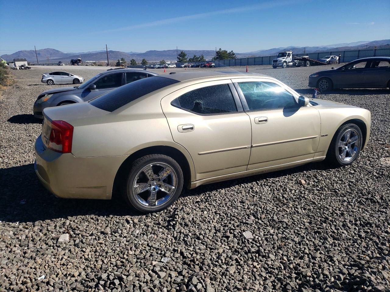 2010 DODGE CHARGER