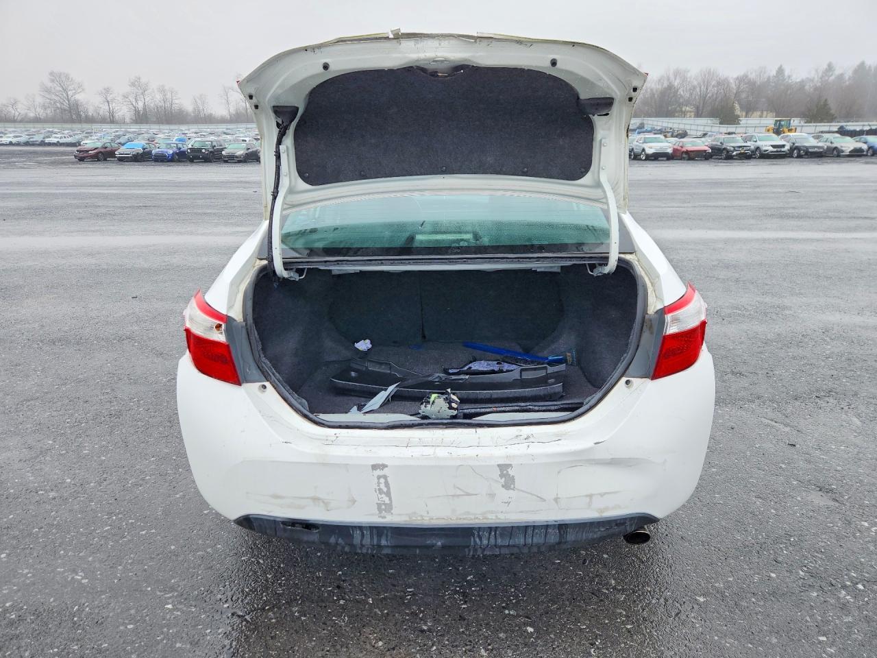 2015 TOYOTA COROLLA