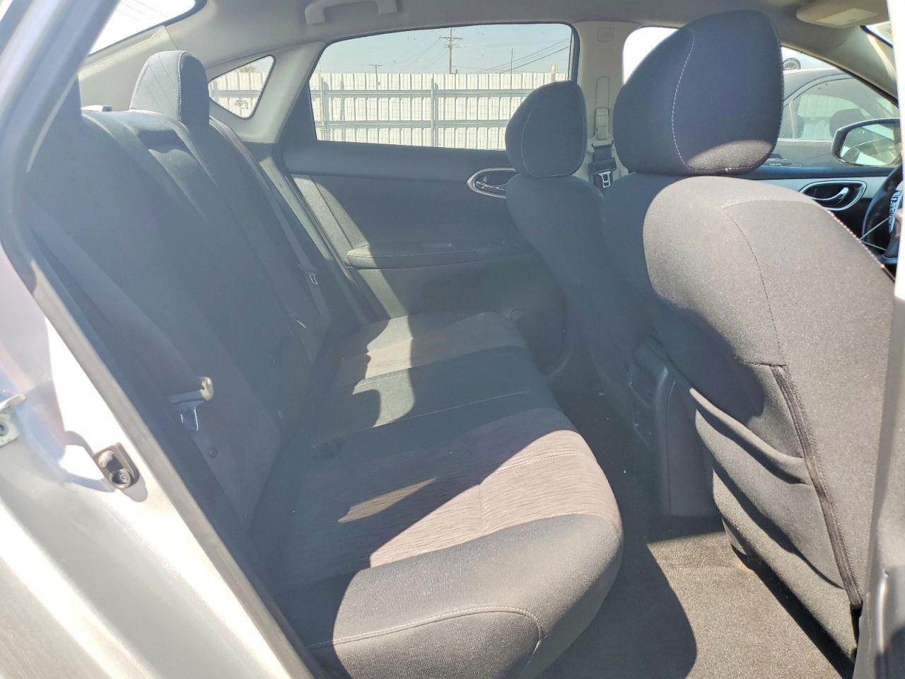 2015 NISSAN SENTRA