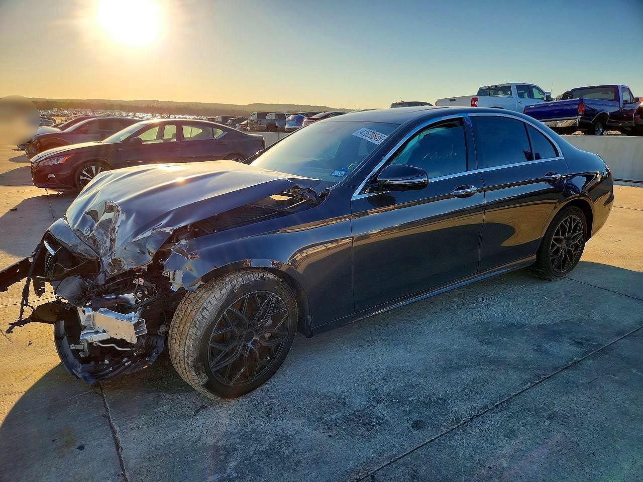 2021 MERCEDES-BENZ E-Class