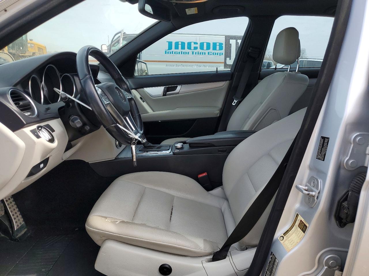 2012 MERCEDES-BENZ C-CLASS
