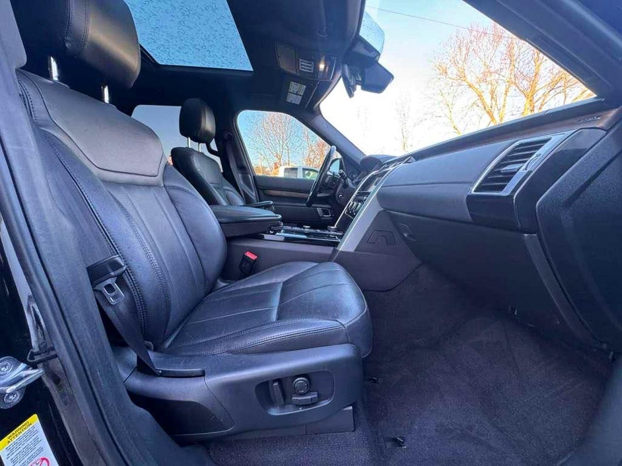 2019 LAND ROVER Discovery