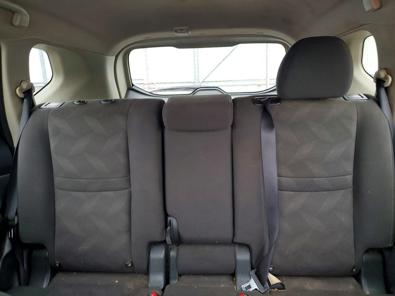 2016 NISSAN ROGUE