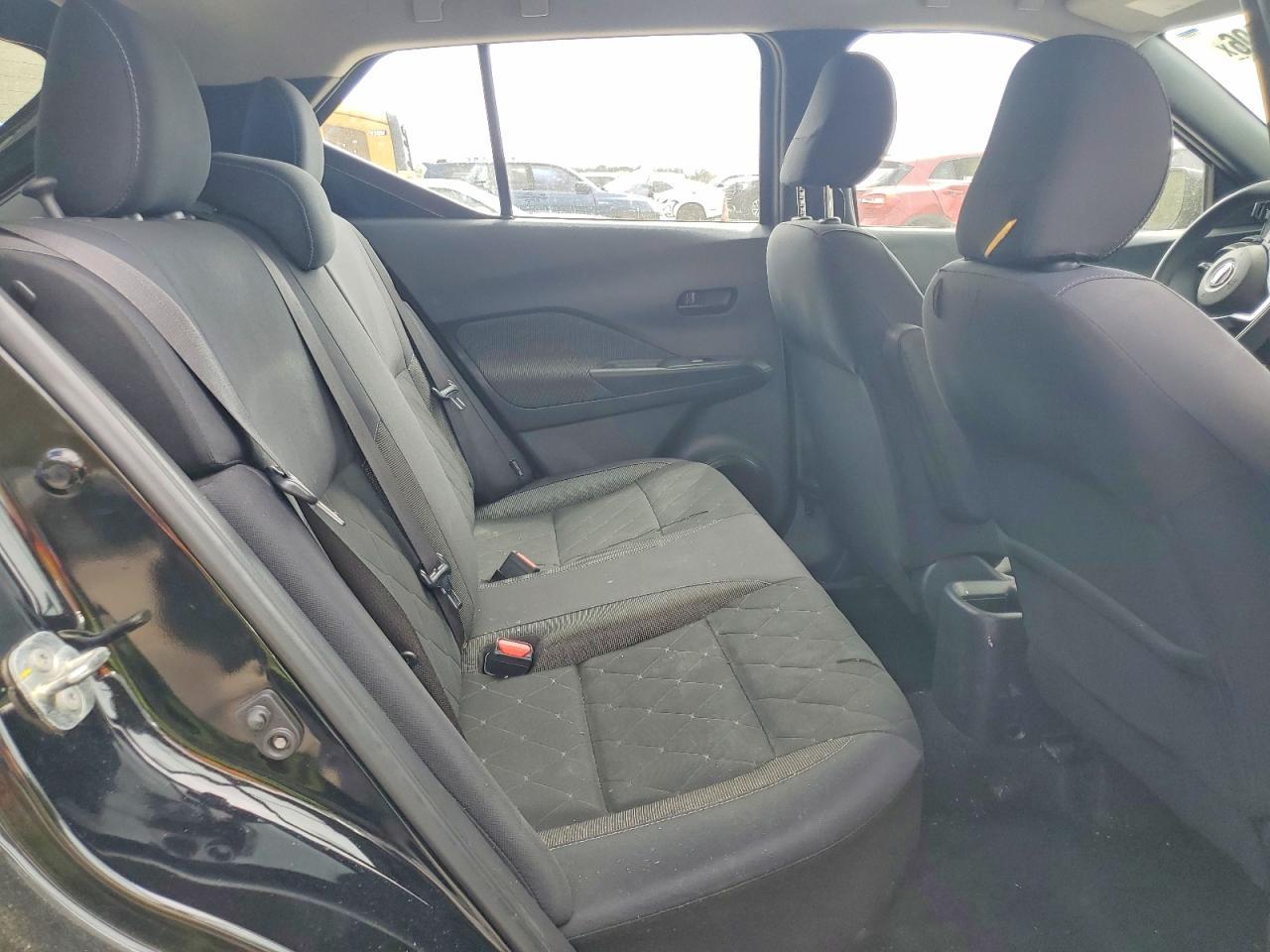 2020 NISSAN KICKS