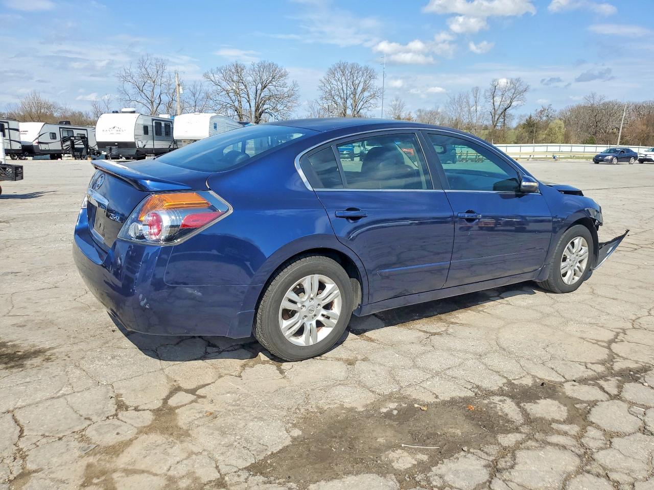 2010 NISSAN ALTIMA