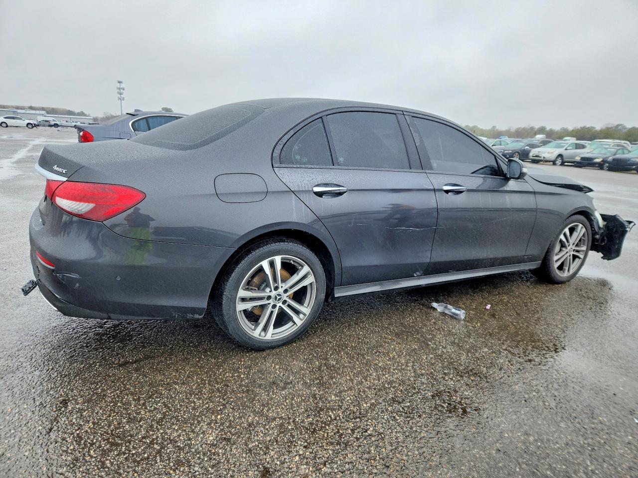 2021 MERCEDES-BENZ E-Class