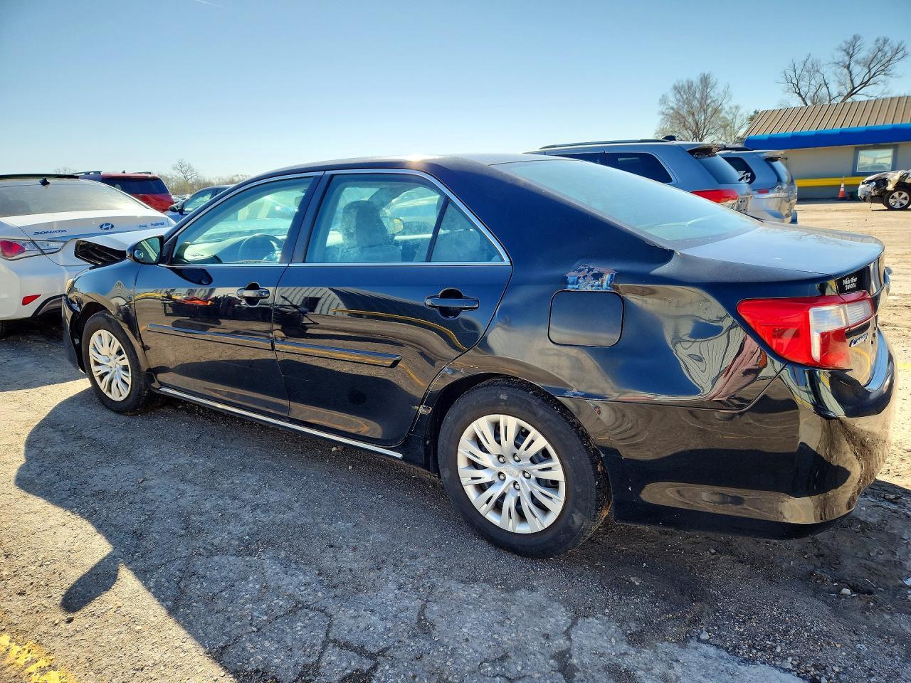 2014 TOYOTA CAMRY