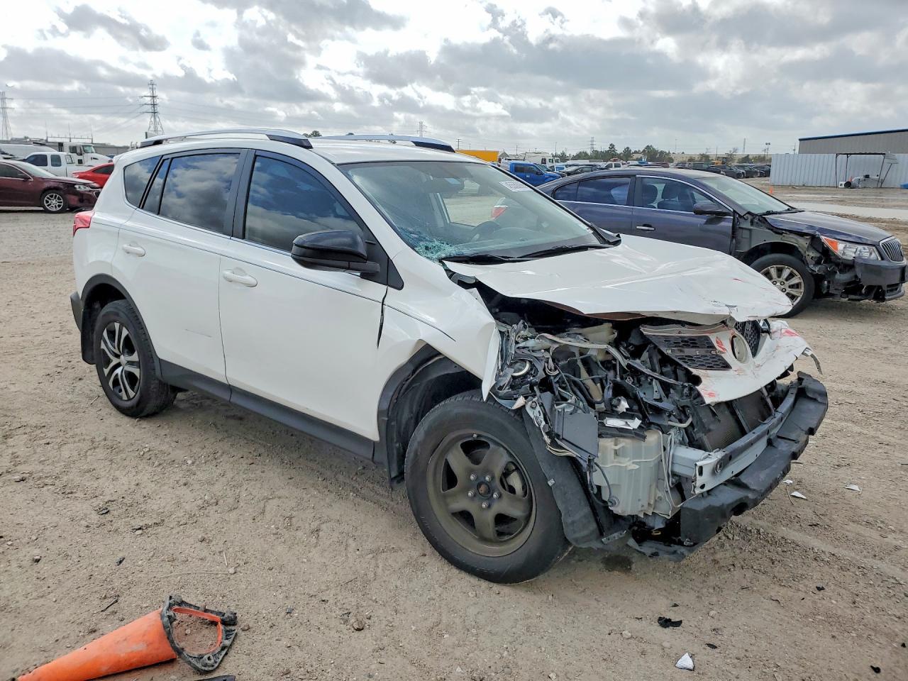 2015 TOYOTA RAV4