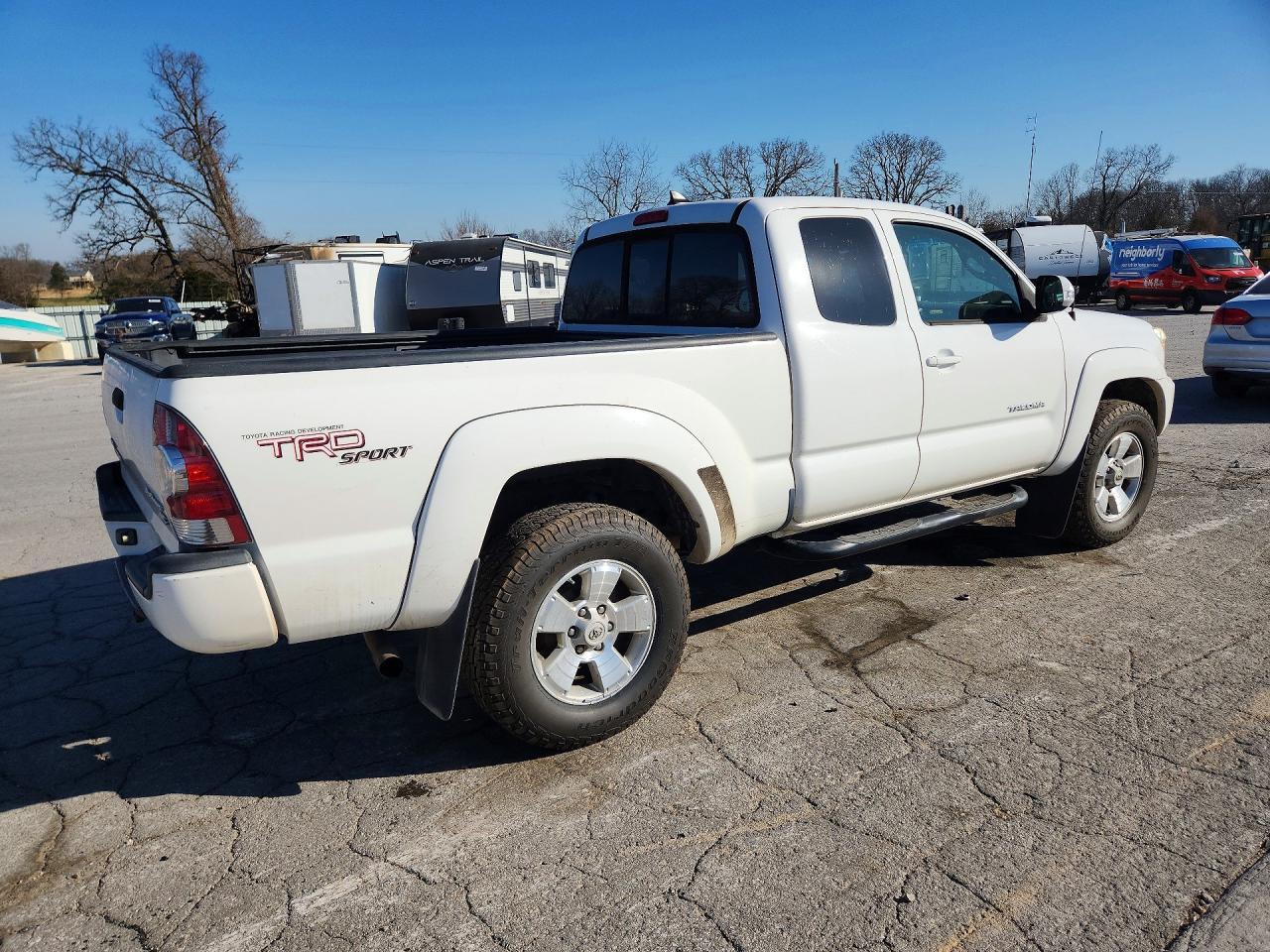 2012 TOYOTA TACOMA