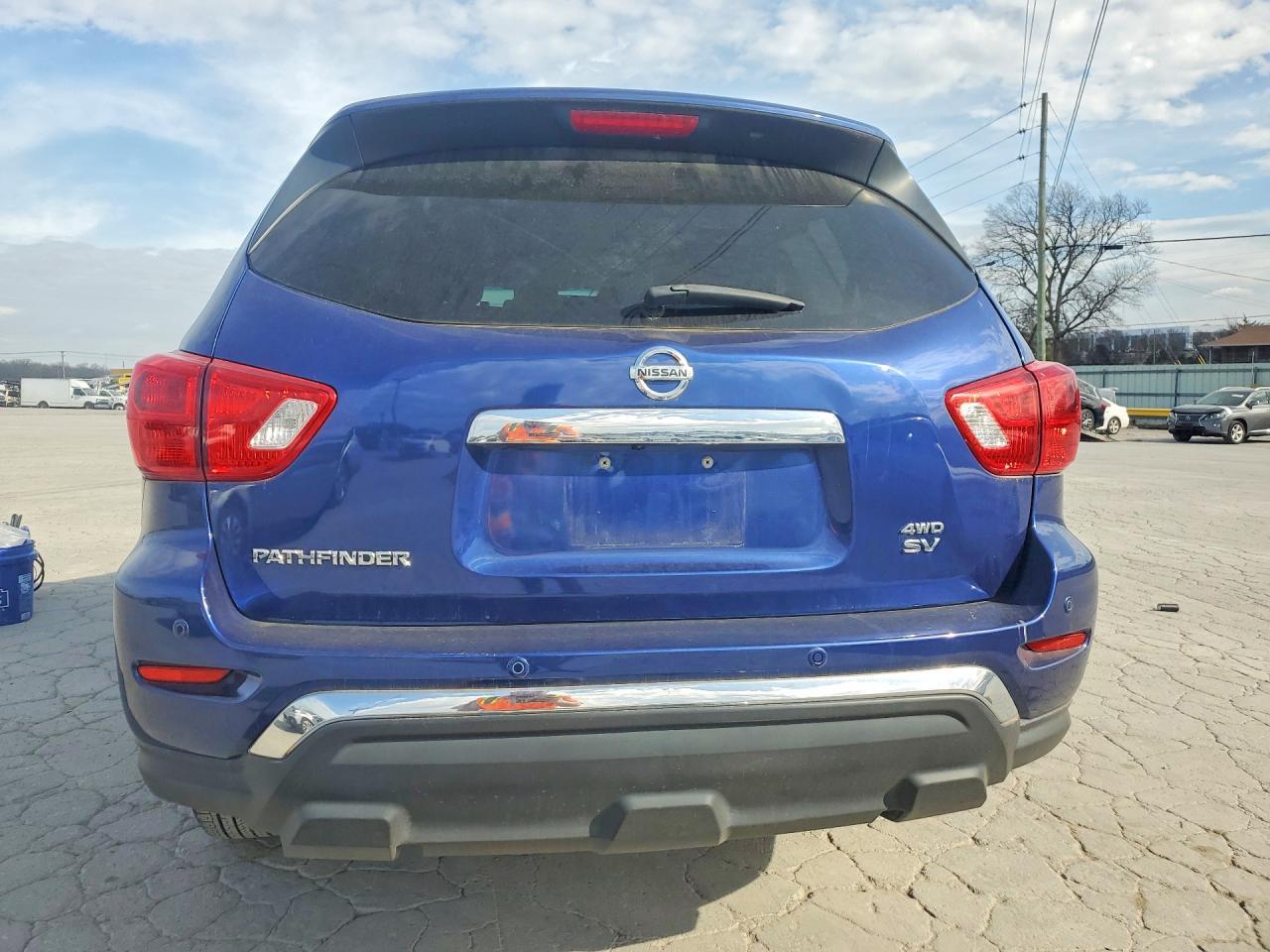 2017 NISSAN PATHFINDER