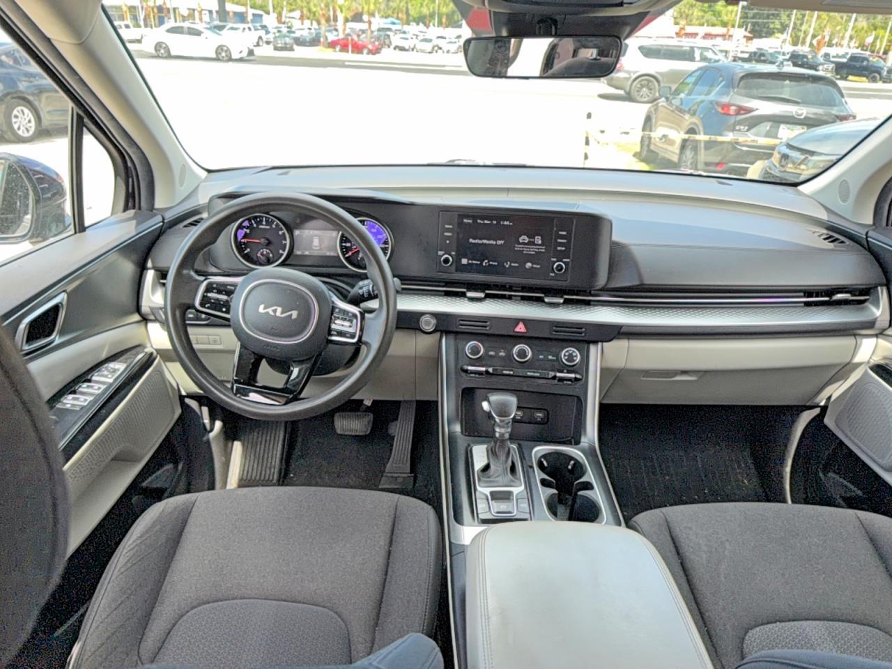 2023 KIA Carnival