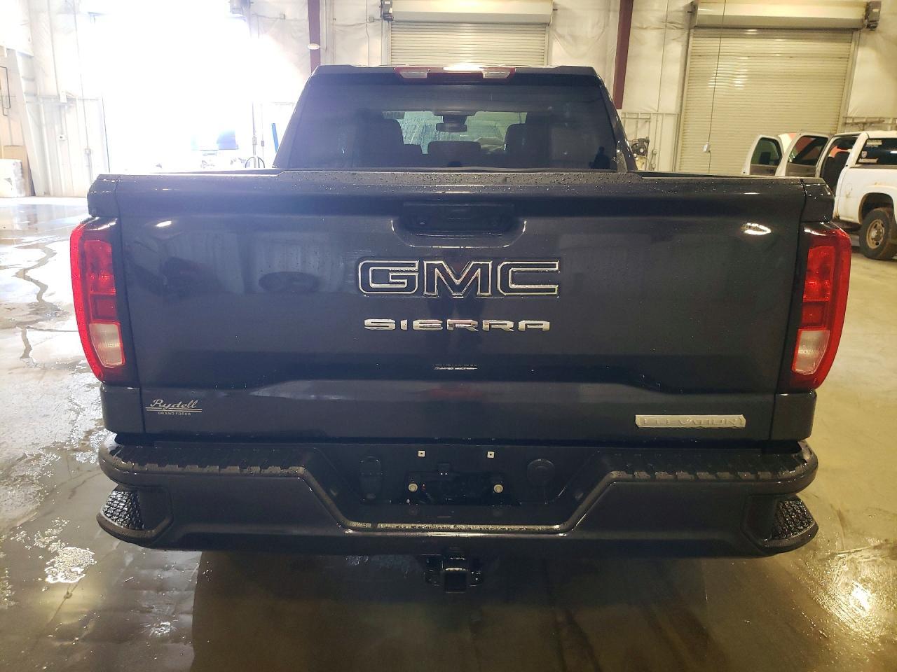 2024 GMC Sierra