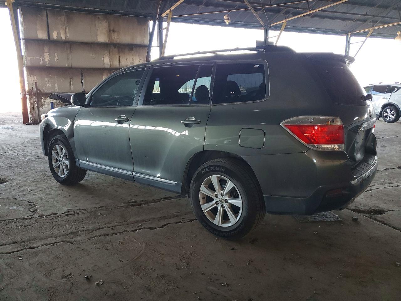 2012 TOYOTA HIGHLANDER